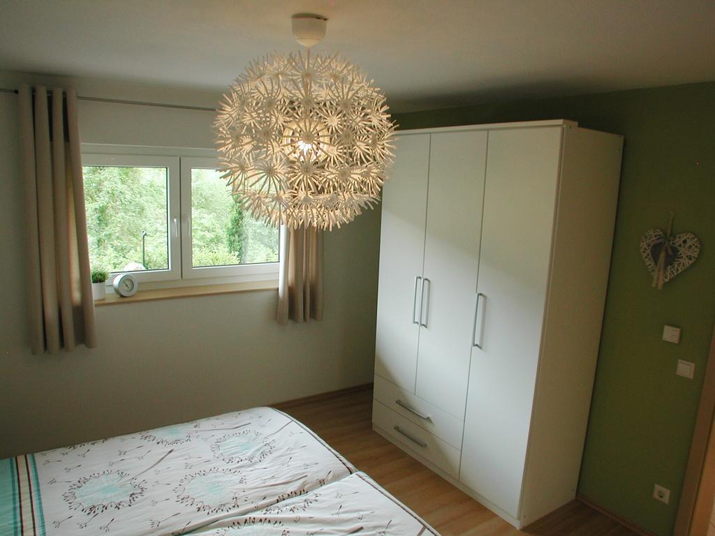 Ferienwohnung Pusteblume Cochem Szoba fotó